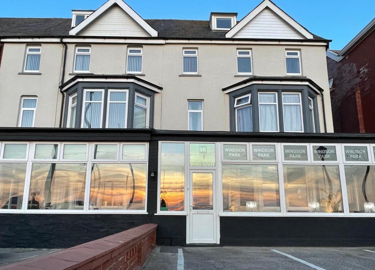 Windsor Park Hotel ブラックプール エクステリア 写真
